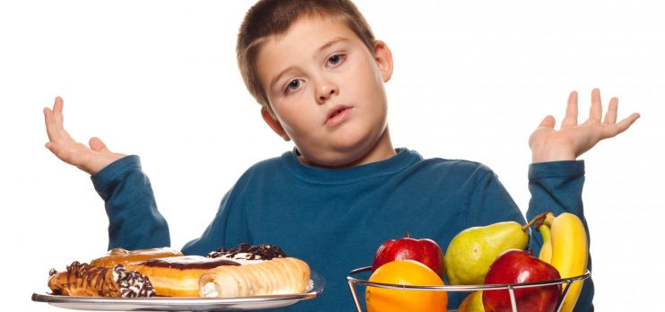 Los Cinco errores más comunes que cometen los padres en la alimentación de sus hijos